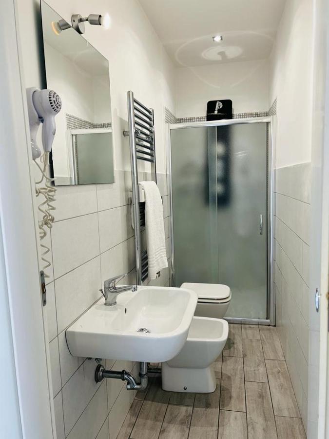 Boutique Rooms Рим Экстерьер фото